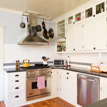 2854 Cascade Creek Drive: Kitchen