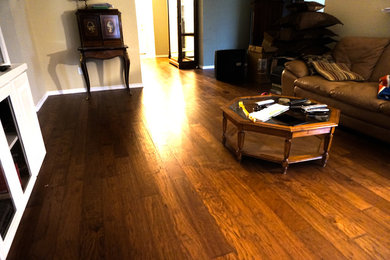 Example of an arts and crafts home design design in Austin