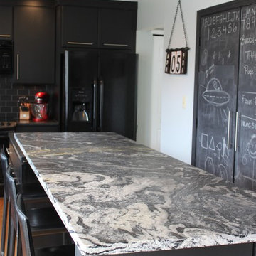 Indianapolis Black Kitchen With Style