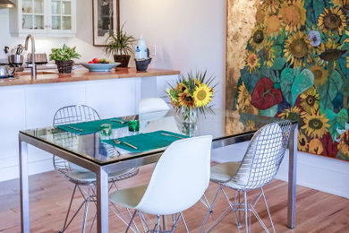 Inspiration for a dining room remodel in Ottawa