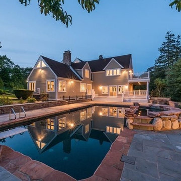 Entertaining House