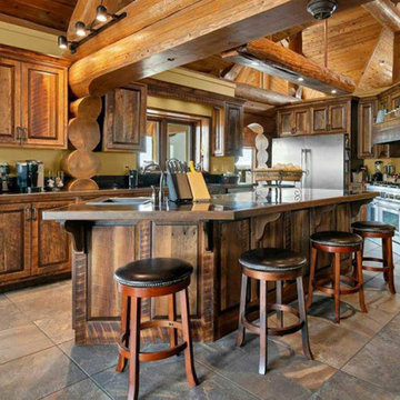 Bindloss Log Home & Getaway Cabin
