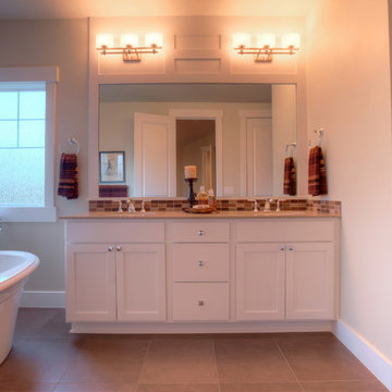 Greater Seattle Area | The Florence Avante Master Bathroom
