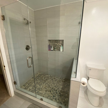 Master bathroom Sherman Oaks-After