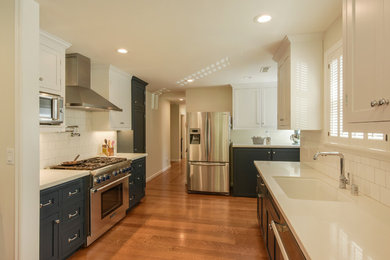 Example of a trendy kitchen design in San Francisco