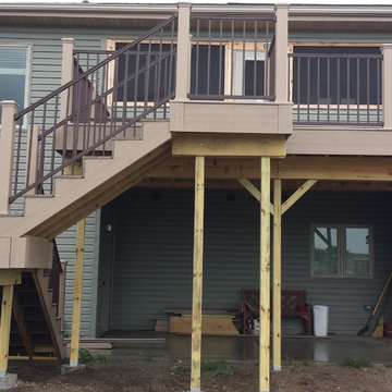 Trex Transcend Rope Swing Deck with Trex Reveal Bronze Rail