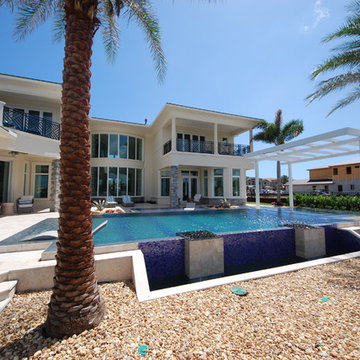 Trellis / Pergolas