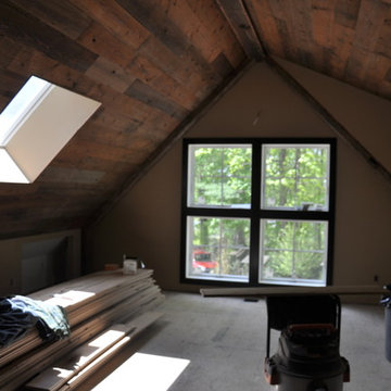 Lake House Barn Studio & Garage