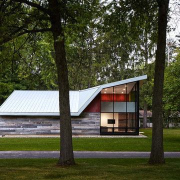 Gull Lake Guesthouse