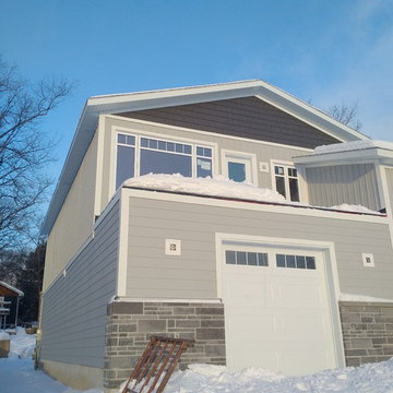 WATERFRONT HOME - CELECT CELLULAR COMPOSITE SIDING - CONSTANCE BAY, ON