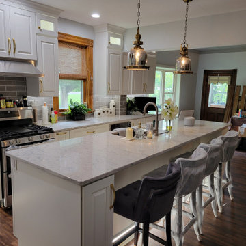 Transitional Kitchen Remodel Done With New Cabinets
