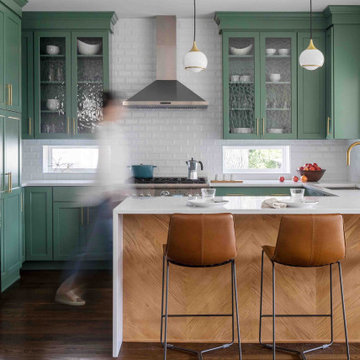 Forest Glen Residence - Colorful kitchen