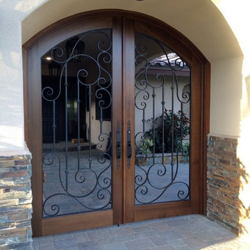Clear Vertical Ceder Front Entry Gate