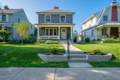 Idée de décoration pour une façade de maison craftsman.