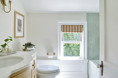 Transitional bathroom photo