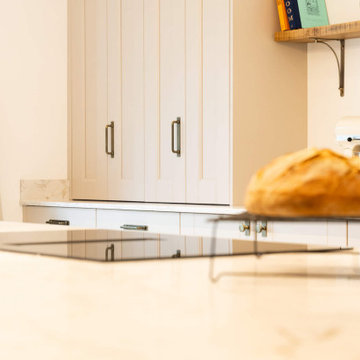 Cashmere & Glade Classic Kitchen