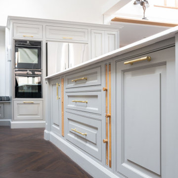 Traditional Raised Panel Shaker Kitchen - Colchester