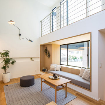 春日井店モデルB