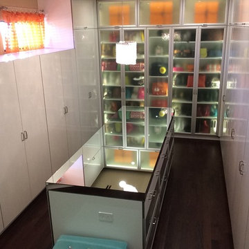 High Gloss White Acrylic Dream Closet