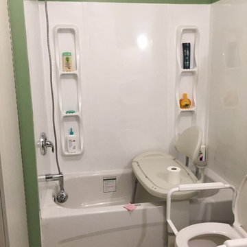 Handi-Cap Bathroom