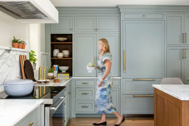 Kitchen - transitional kitchen idea in DC Metro