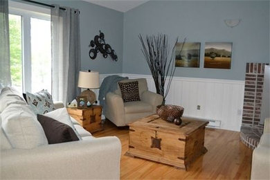 Living room - traditional living room idea in Ottawa