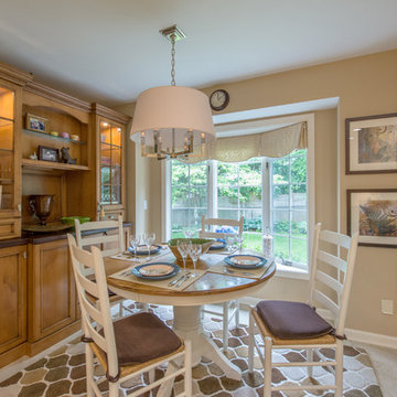 Traditional Kitchen Cabinets with a Homey Ambiance