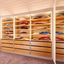 Kleiderschrank
