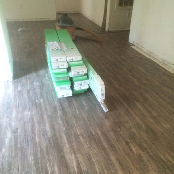 Rustic Reclaimed Oak 3mm luxury vinyl planks