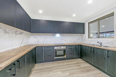 This is an example of a kitchen in Sydney.