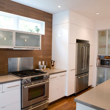 B- Line Medium 003 | kitchen
