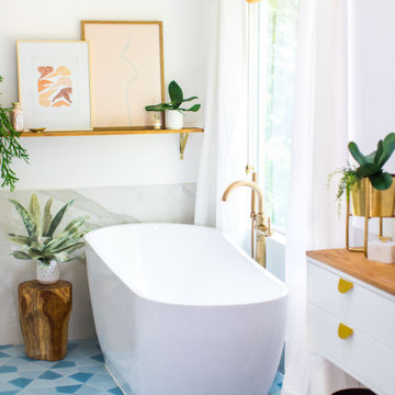 Tub Nook with Patterned Bathroom Floor Tiles
