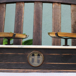 Decorative Pieces - Decorative Objects And Figurines