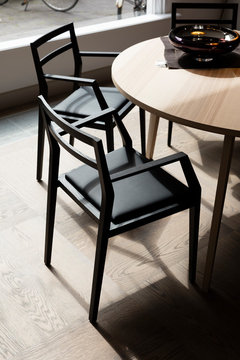 Vårt nya köksbord- stolar?