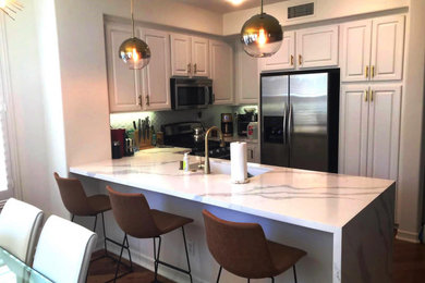 Kitchen - modern kitchen idea