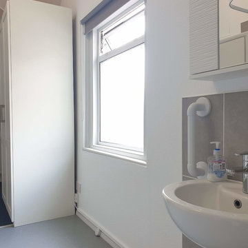 Family bathroom/ wet room painting and decorating work in East Sheen