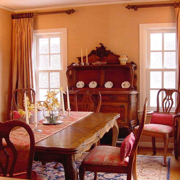 Santa Monica Traditional Victorian Farmhouse
