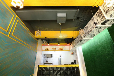 Entryway - eclectic entryway idea in Mumbai