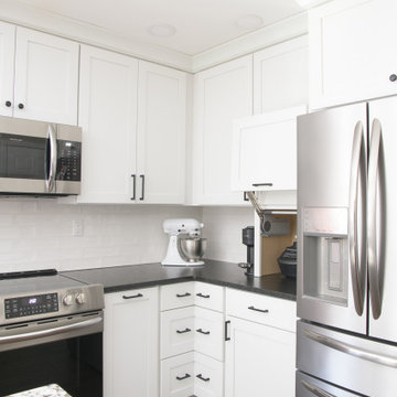 Wellborn Premier Transitional Kitchen