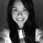 Andrea Leon's photo