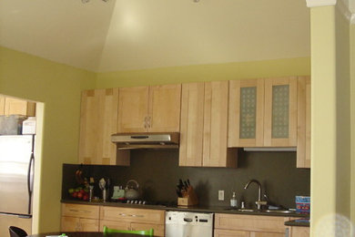 Inspiration for an eclectic kitchen remodel in San Francisco