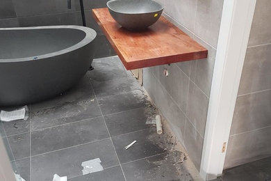 Design ideas for a country bathroom in Wollongong.