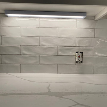 KITCHEN - Backsplash - Ceramic Subway Tile 3" x 12"