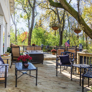 Pressure Treated Tri-Level Deck with Deckorator Balusters