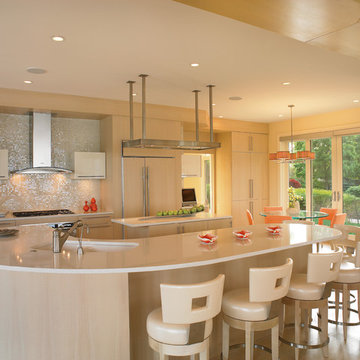 Lakeside Contemporary