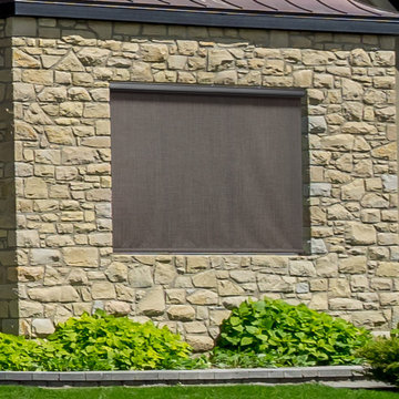 Cordless Outdoor Sun Shades (PVC - PVC Coated Polyester Fabric)