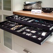 Reena Aresha Alina Closet