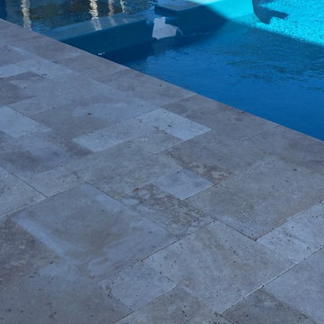 Ivory Swirl ® Travertine Pavers