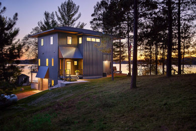 Mid-sized scandinavian exterior home idea