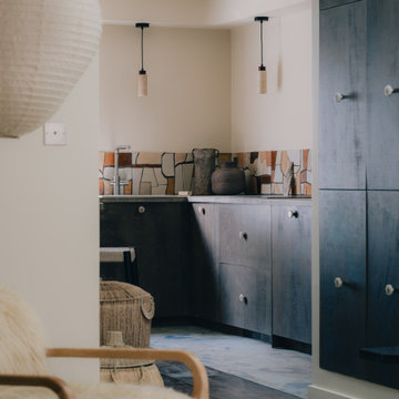 Rénovation d'un appartement des années 80 dans un style mid-century